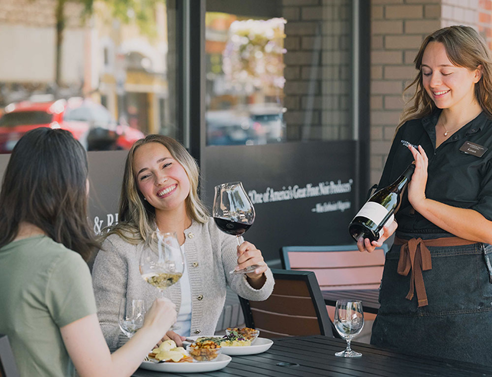 Bend Tasting Room & Restaurant